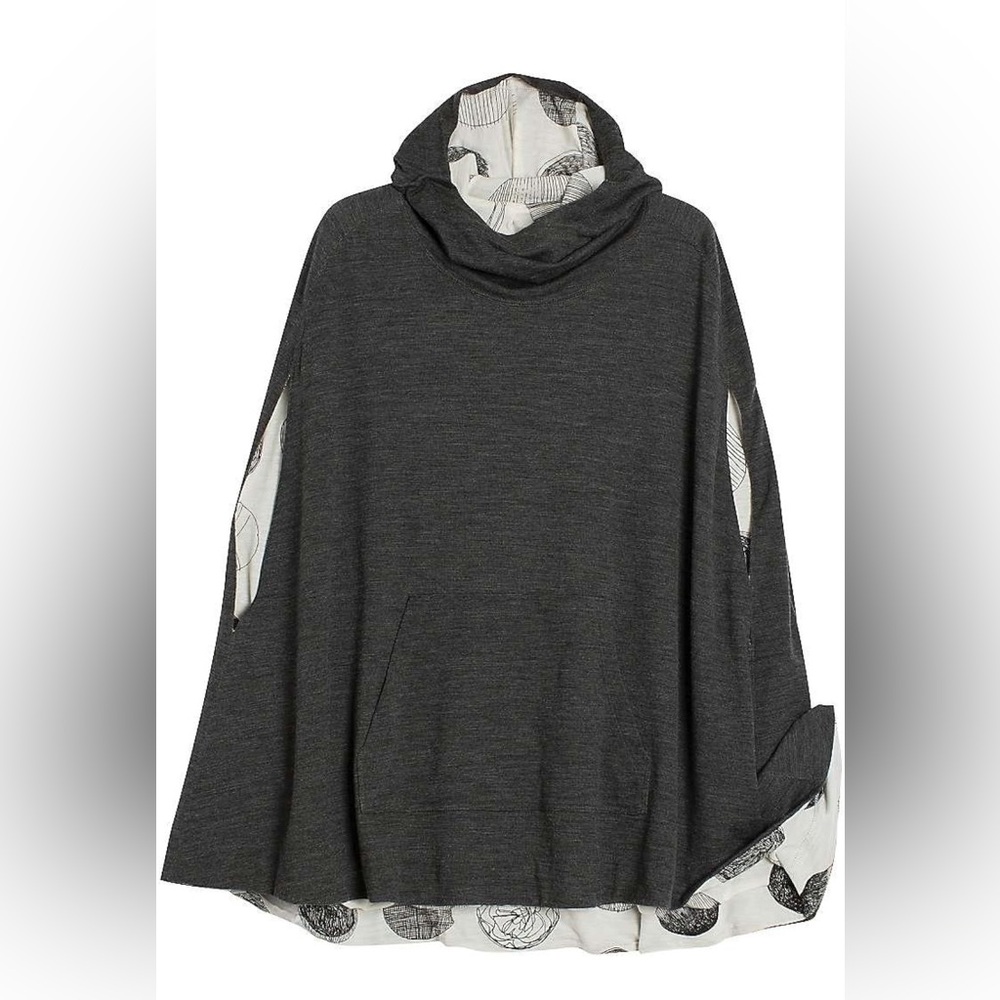 SOLD! ICEBREAKER MERINO WOOL Cool-Lite Lina Radius Cape Lined Grey Poncho